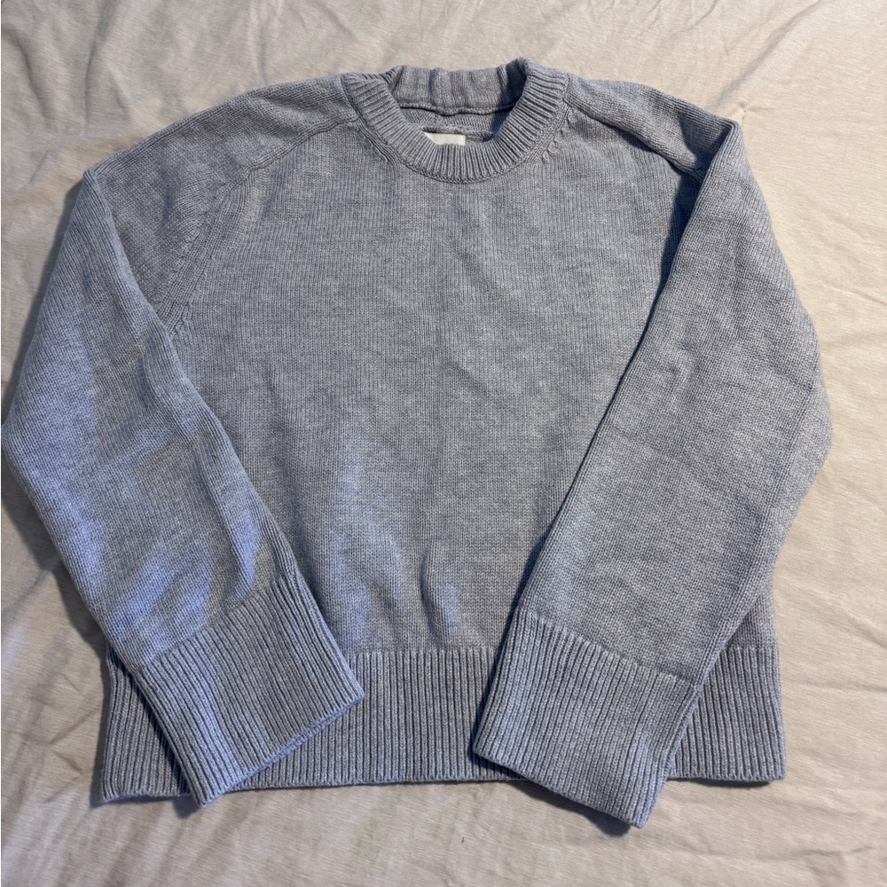 Abercrombie & Fitch Oversized Light Gray Crewneck Sweater
